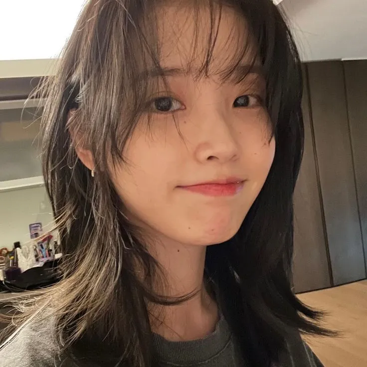 IU